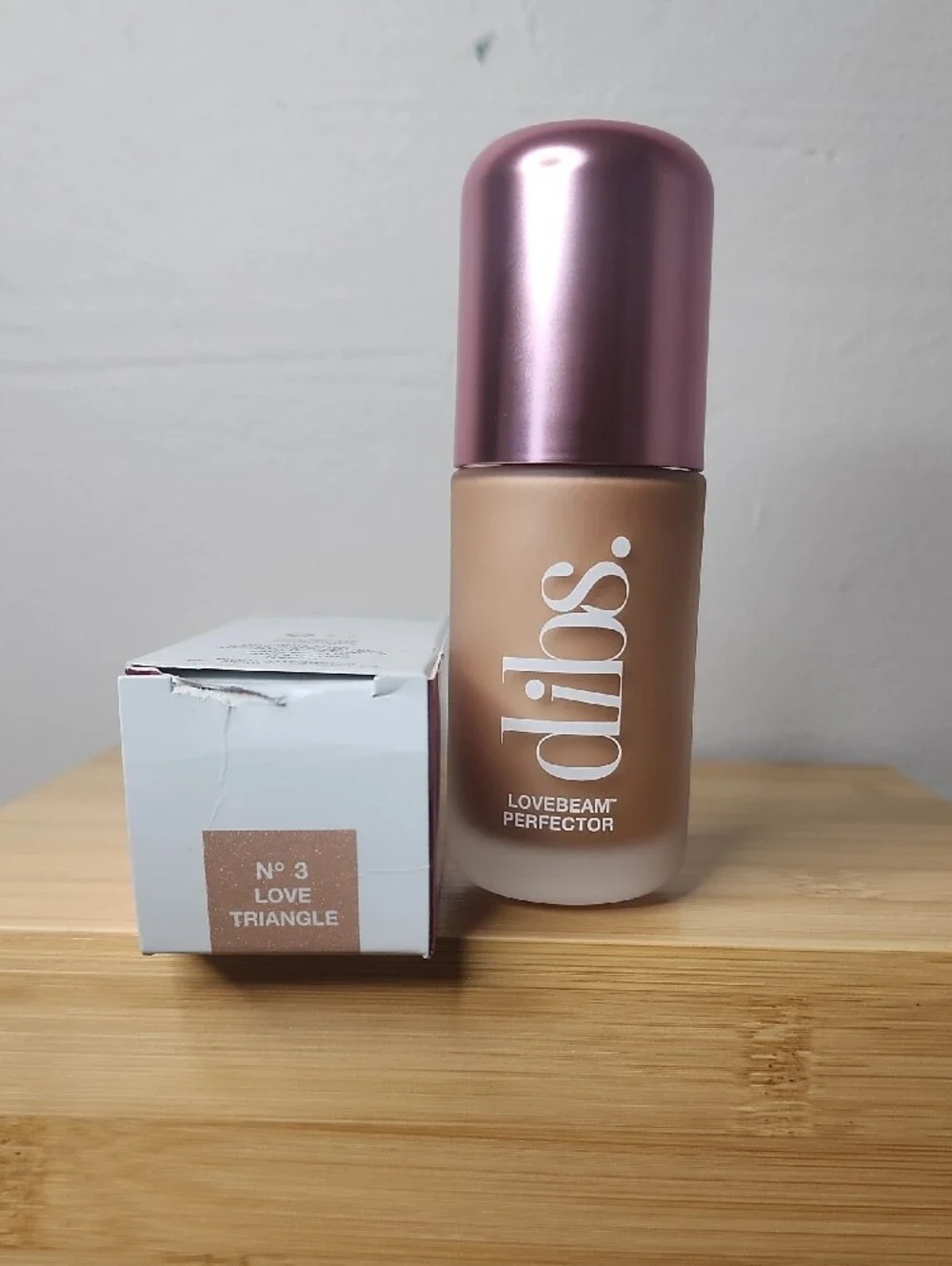 dizös Lovebeam Perfector Liquid Foundation – Warm Peach Shade